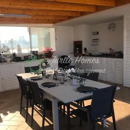 Luxury Penthouse With Private Roof Terrace Διαμέρισμα