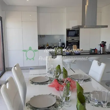 Luxury Penthouse With Private Roof Terrace