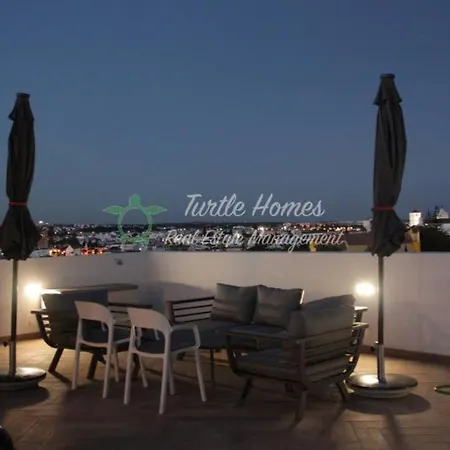 Lägenhet Luxury Penthouse With Private Roof Terrace Tavira